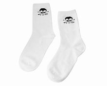 Load image into Gallery viewer, White T.U.K. Skull Logo Men’s Sock

